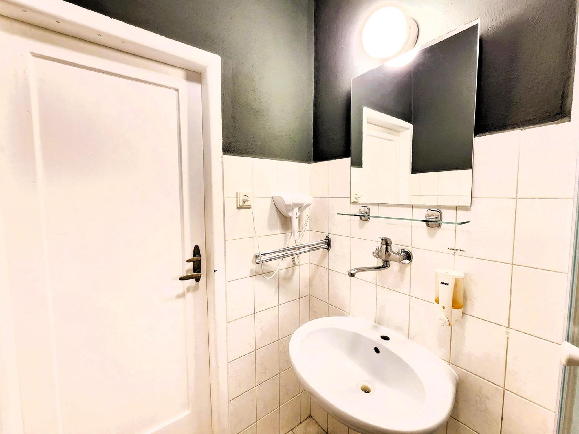 Апартаменти Flat In Zizkov -303- Прага Екстер'єр фото